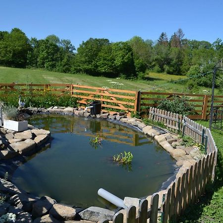 Le Jardin Des Pierres Brunes Saint-Jean-des-Ollières Exterior photo