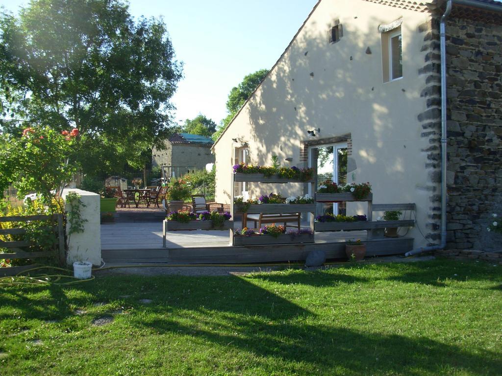 Le Jardin Des Pierres Brunes Saint-Jean-des-Ollières Exterior photo